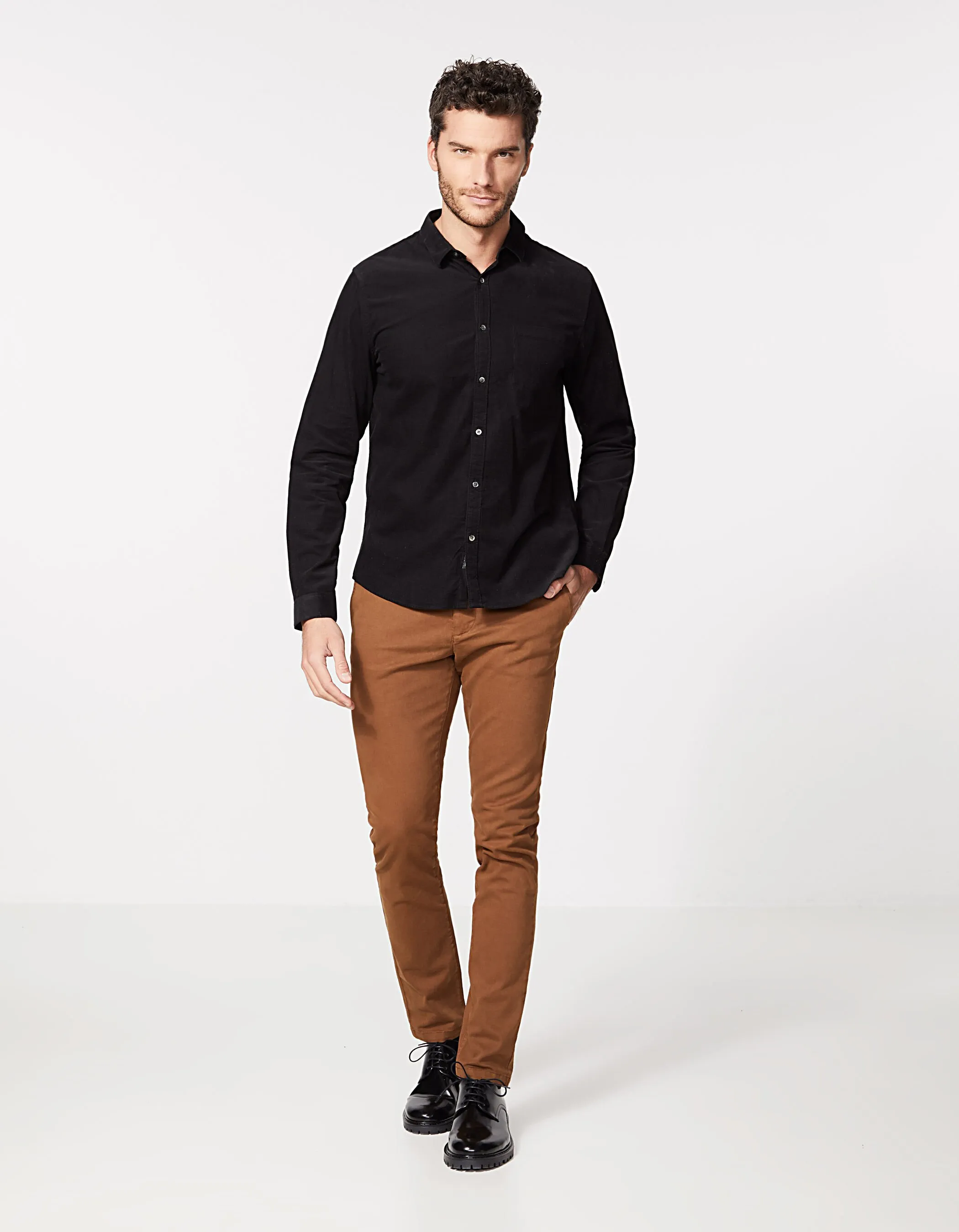 Chemise REGULAR noire en velours milleraies Homme