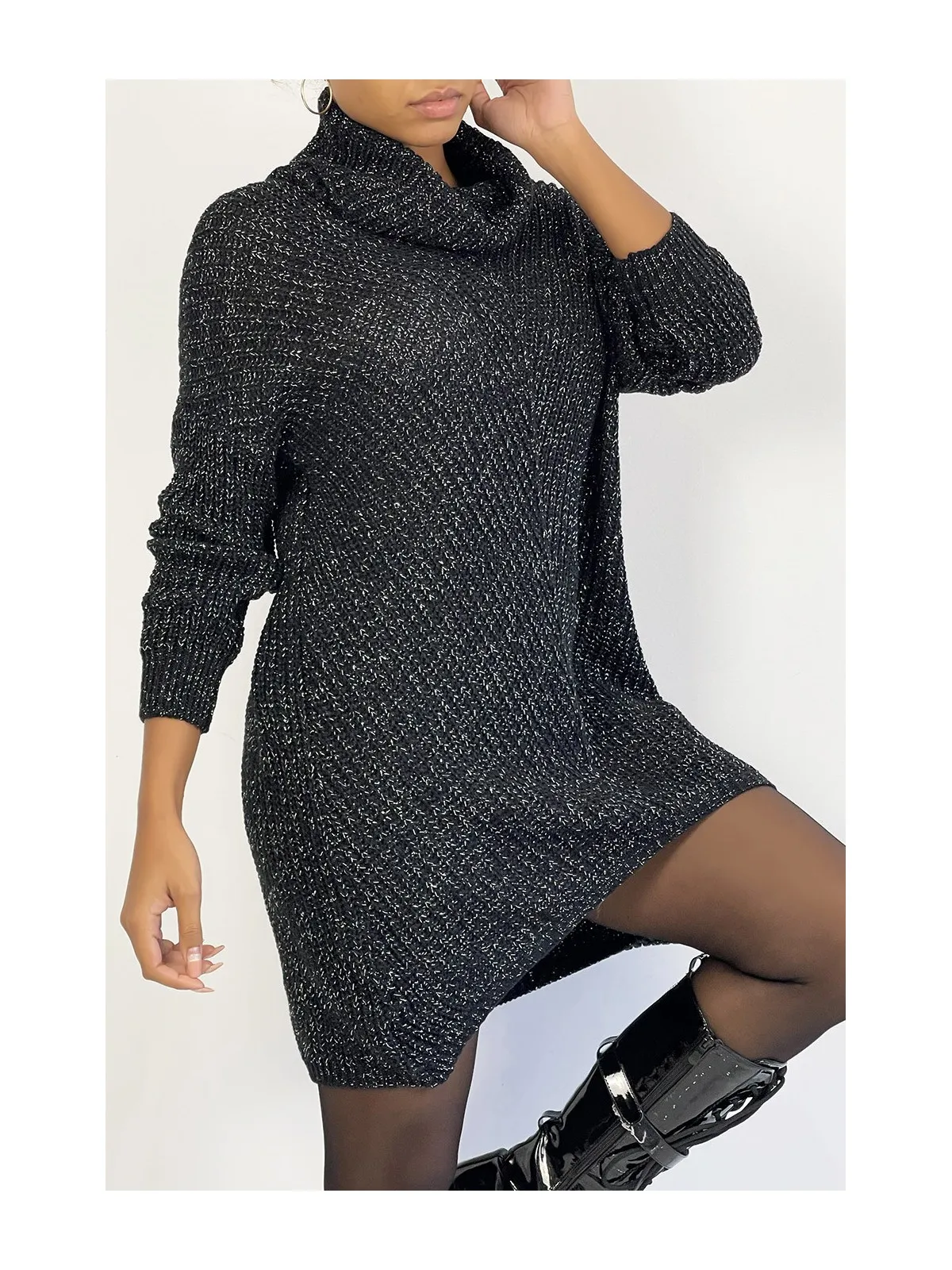 PuLL col roulé long, épais et asymétrique noir pailleté