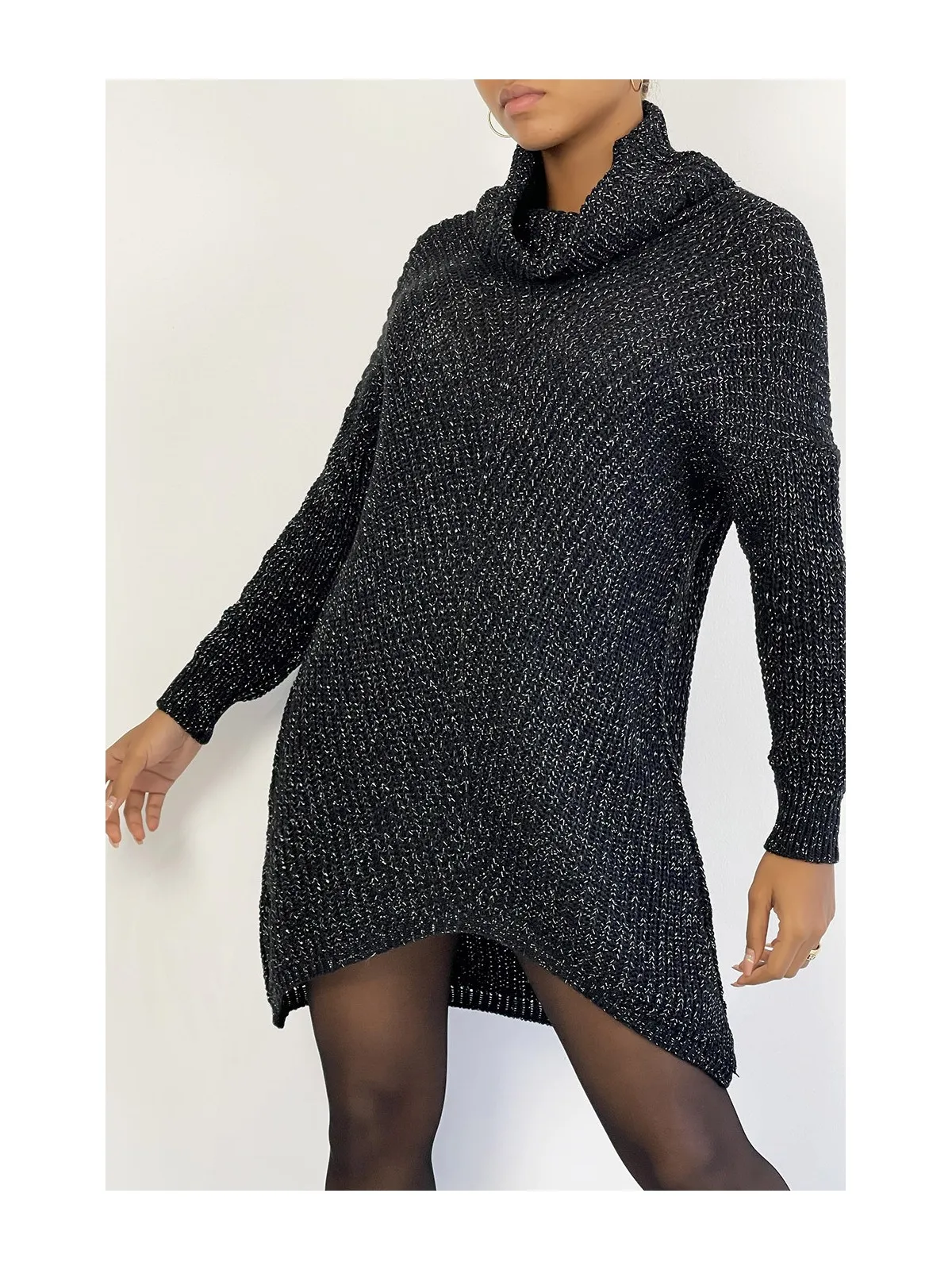 PuLL col roulé long, épais et asymétrique noir pailleté