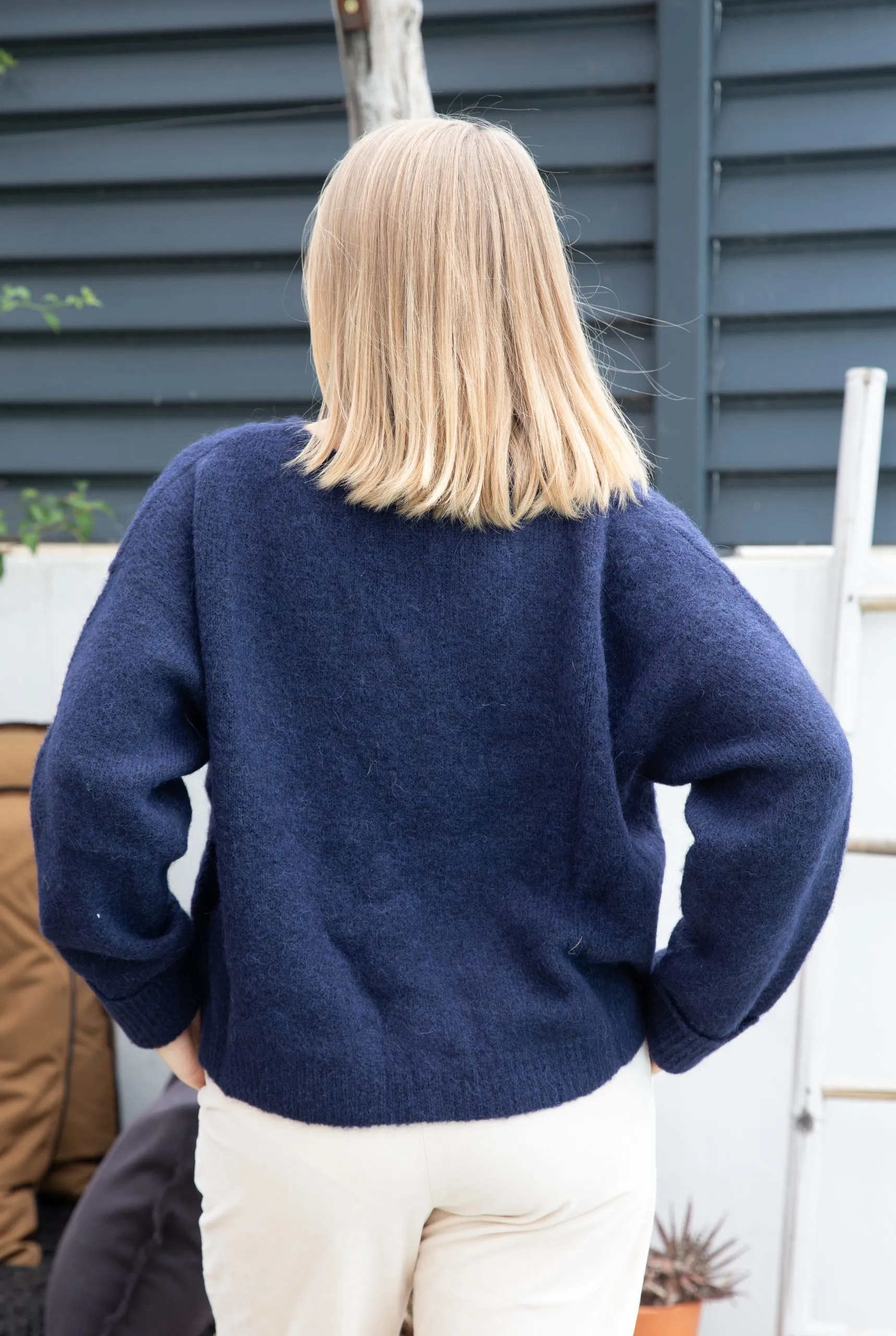 Pull Col V East Navy Chiné - American Vintage | Les Chiquettes