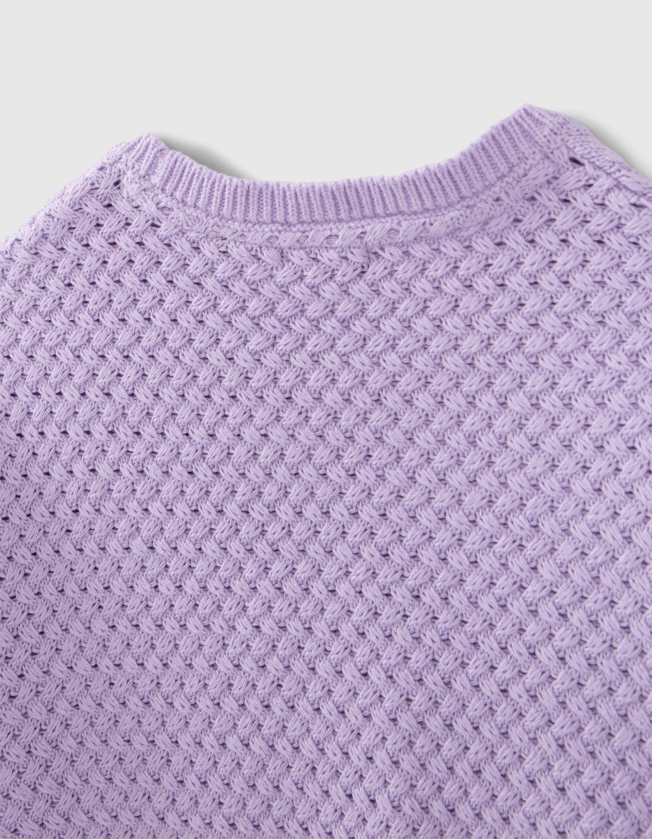 Pull lilas tricot points croisés fille