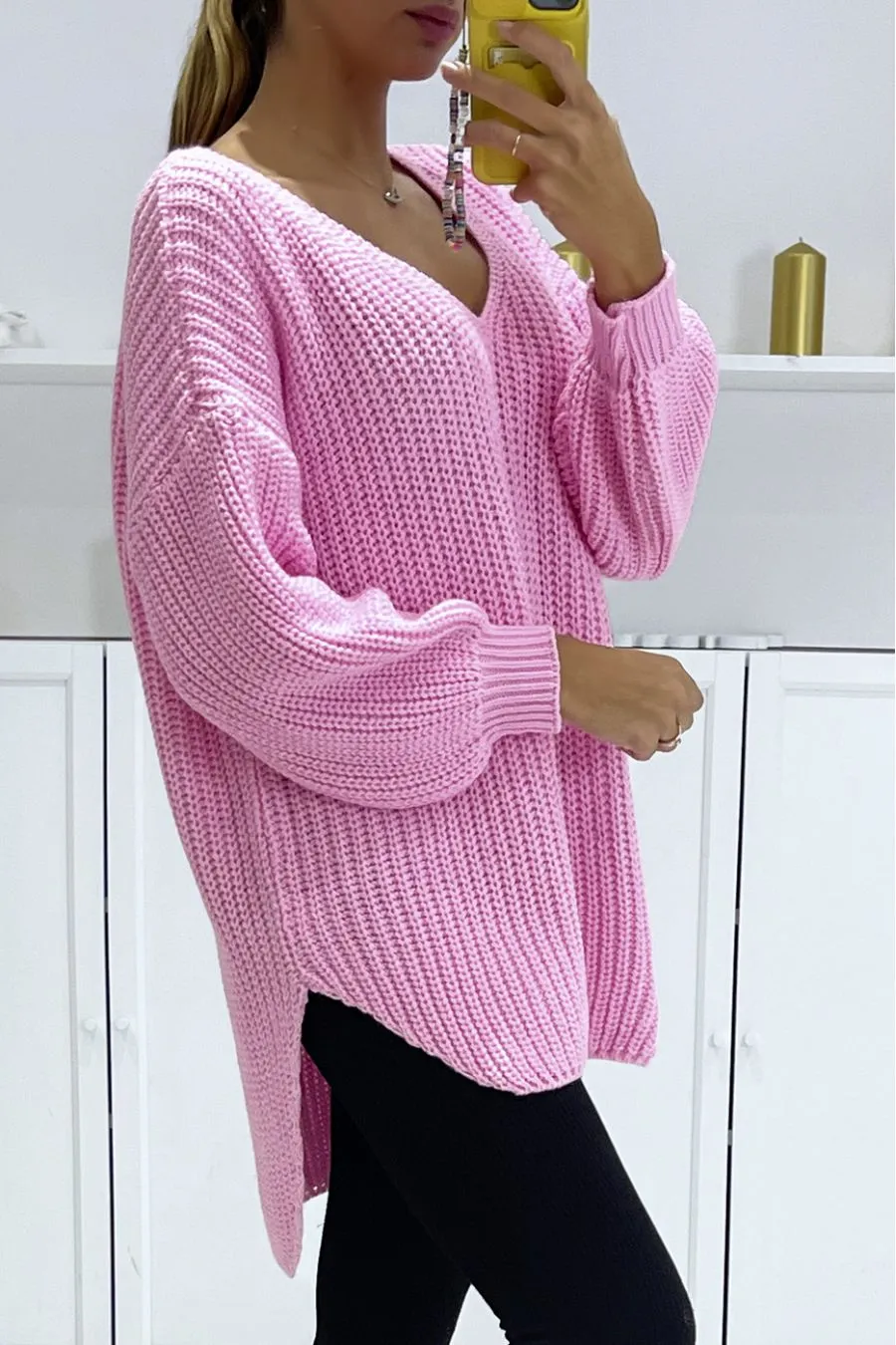 Pull rose bonbon asymétrique en tricot à col v et manches bouffantes, ultra doux