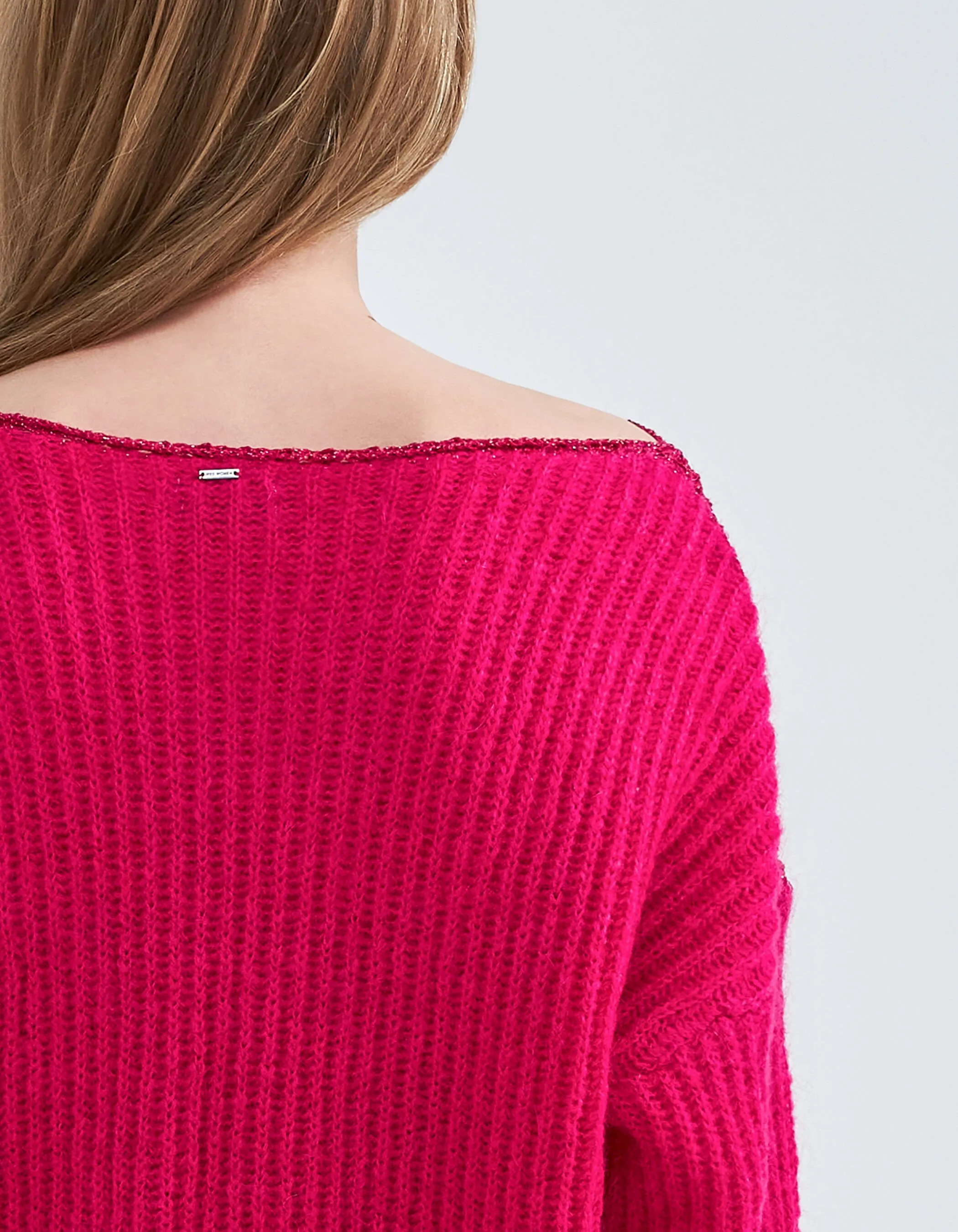 Pull rose tricot à côtes et détails lurex Femme