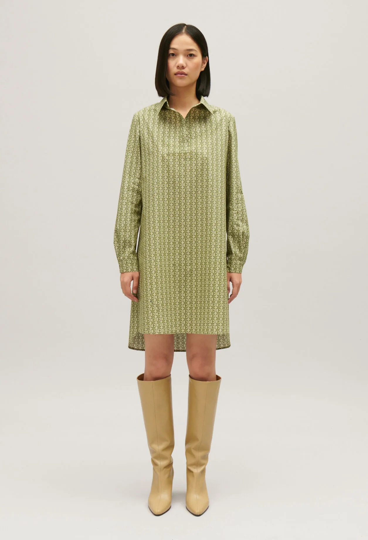 Robe courte monogramme verte | Claudie FR