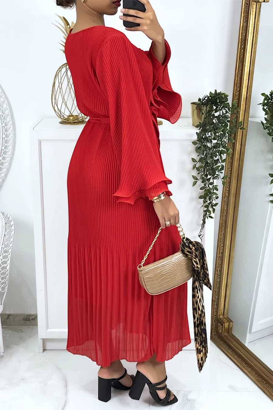 Robe longue plissée rouge