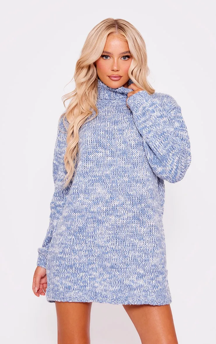 Robe pull oversize bleu chiné en maille chunky à col roulé