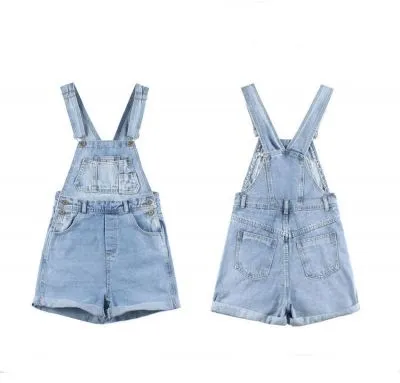 Salopette short en denim pour femme tendance été