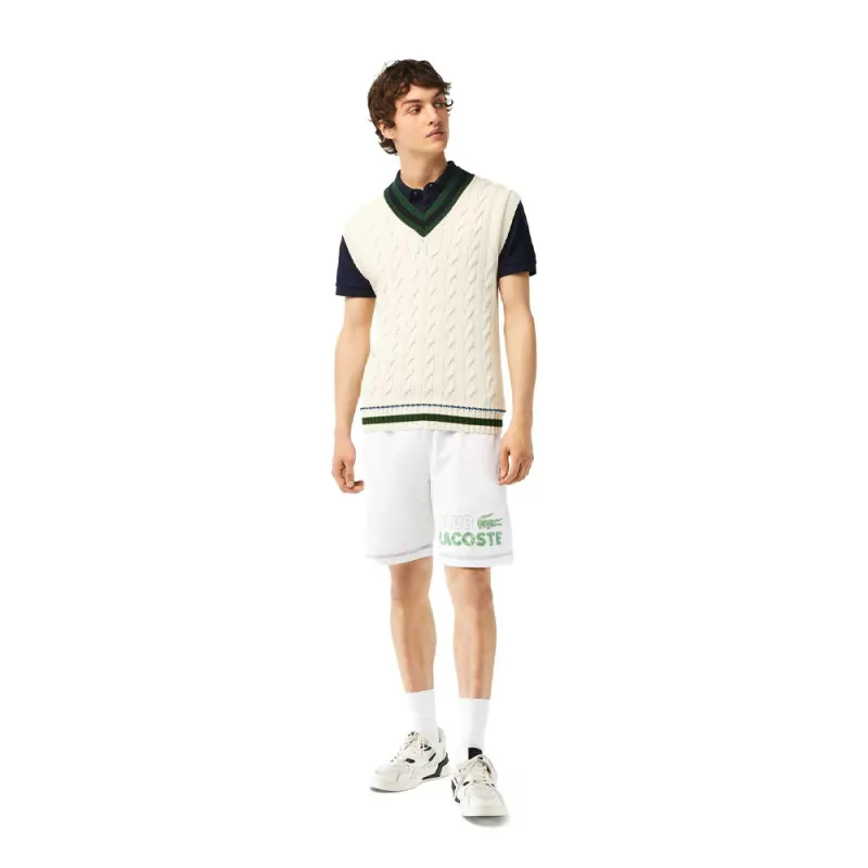 SHORT HOMME LACOSTE REGULAR FIT AVEC MARQUAGE CONTRASTÉ EN MOLLETON BLANC