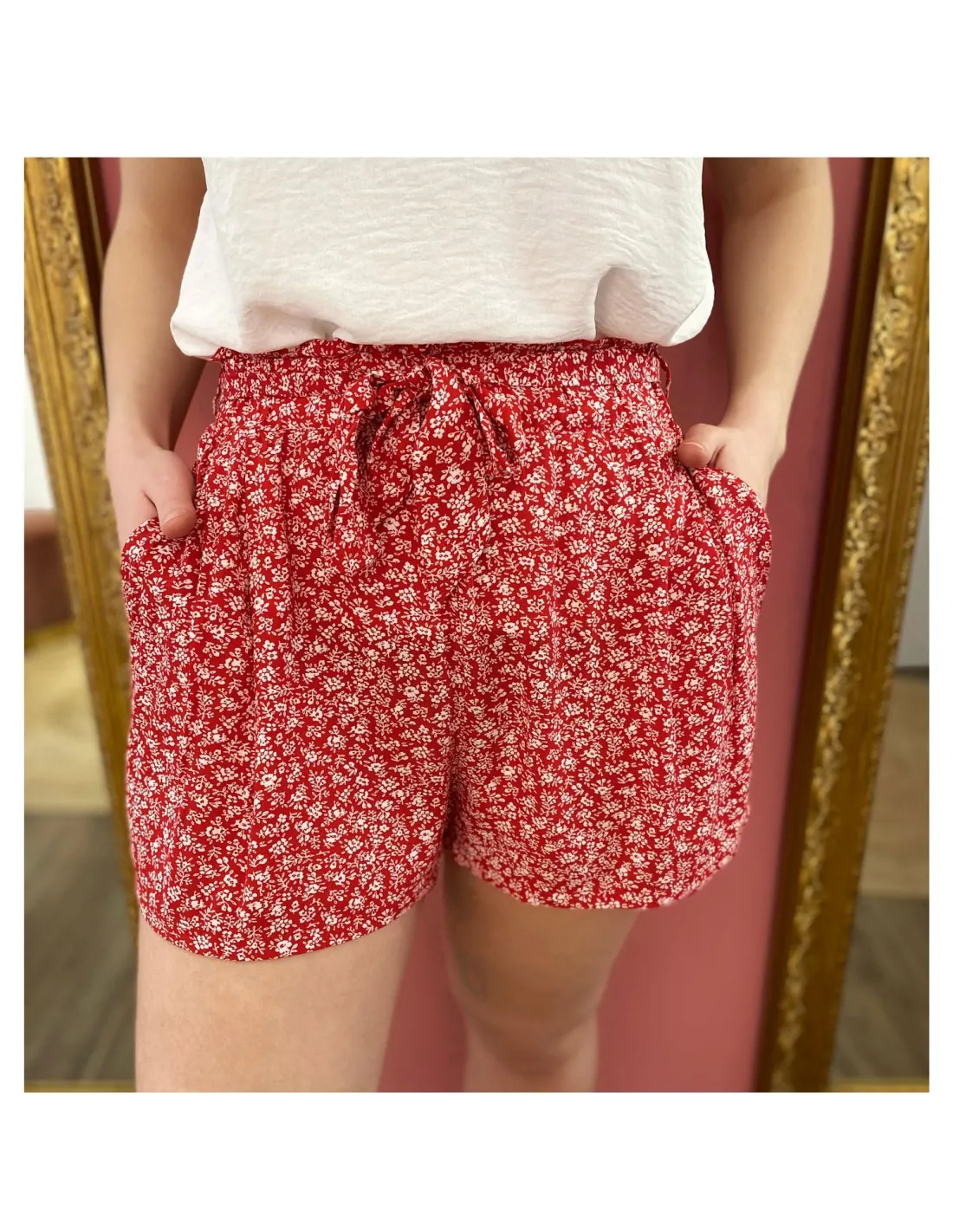 Short été à motifs imprimés femme taille élastique avec ceinture nœud motif fleuri blanc