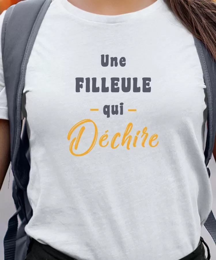 T-Shirt Une Filleule Qui déchire Pour femme