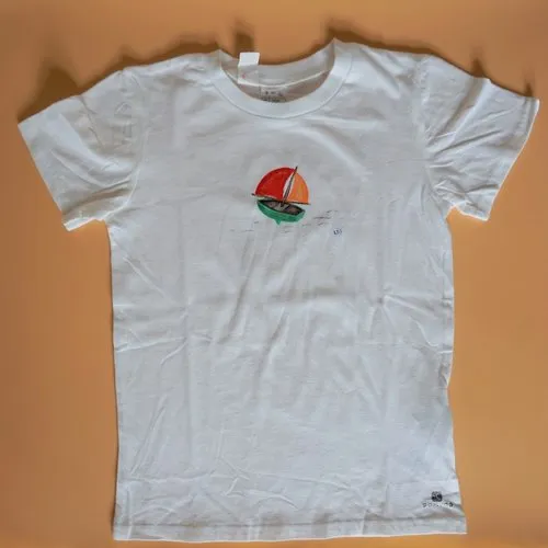 Tee shirt enfant blanc peint à la main bateau 6 ans